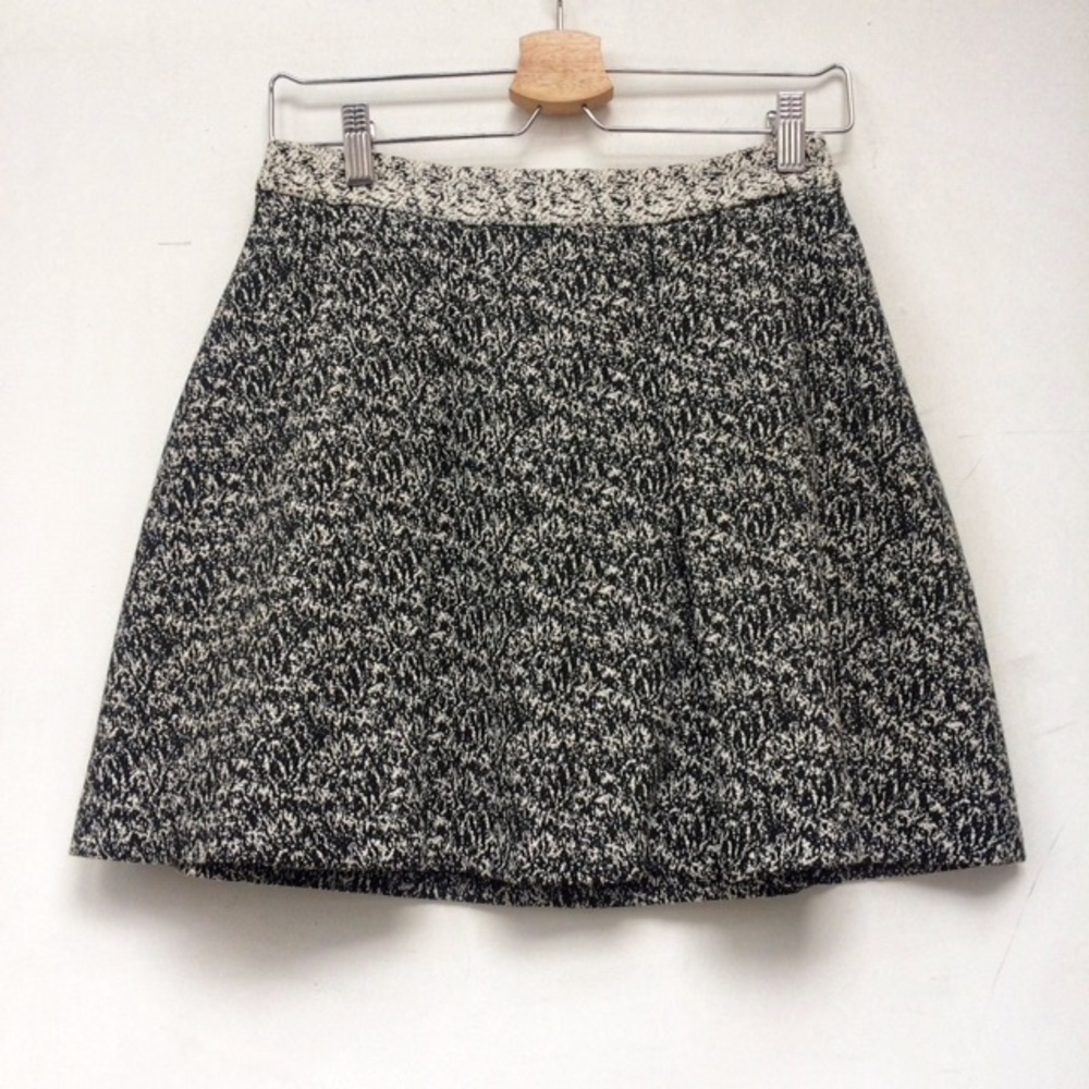 Banana Republic A-line Skirt, B&W Graphic Print